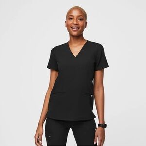 New Figs scrubs -Casma Three-Pocket top and High Waisted Dowa pants